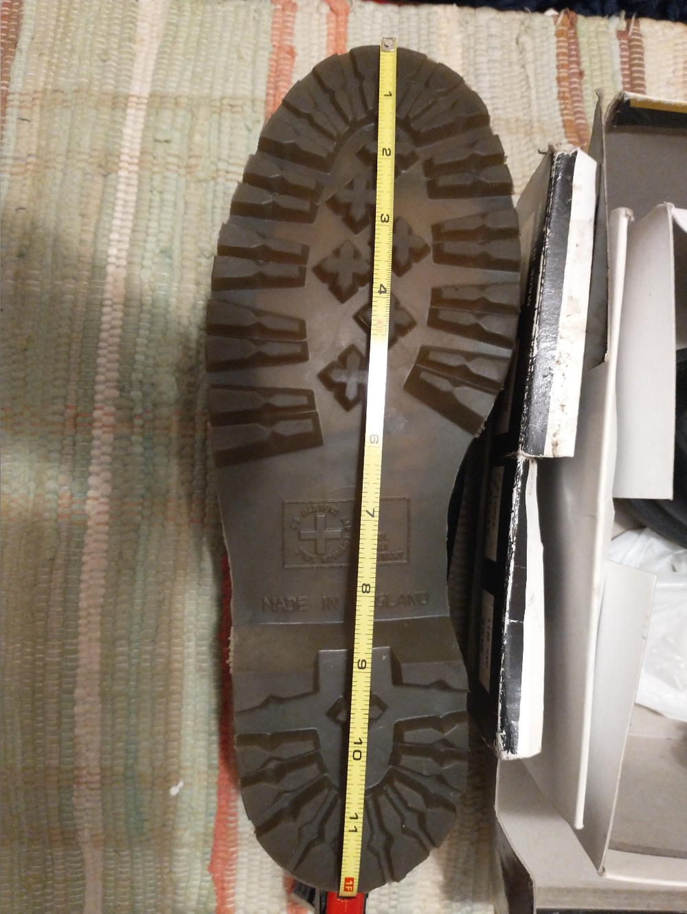 Dr. Marten's Vintage Royal Mail - Picture 7 of 9